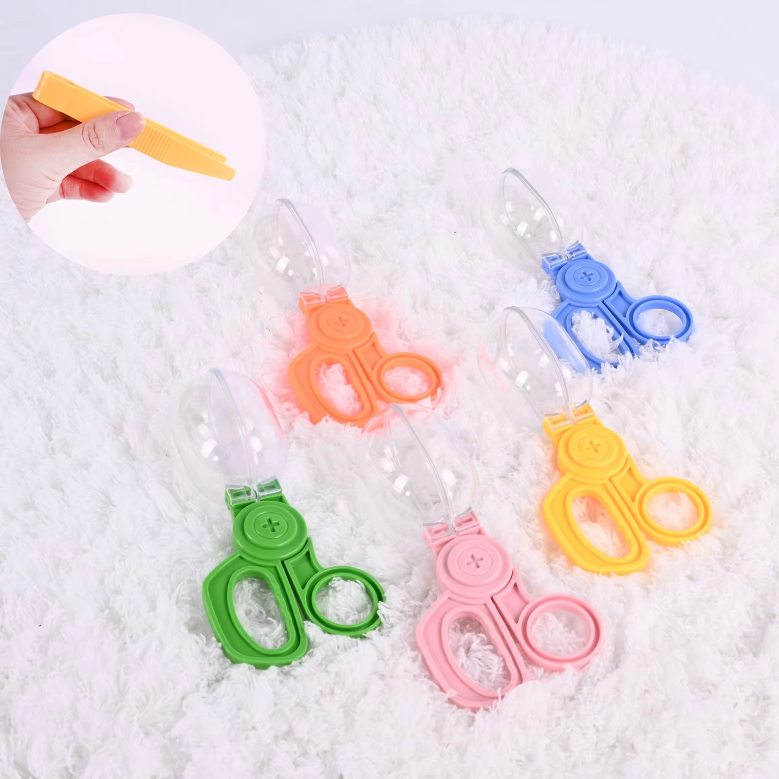 Adventure Insect Capsule Clip  - Outdoor Adventure Toys review and price